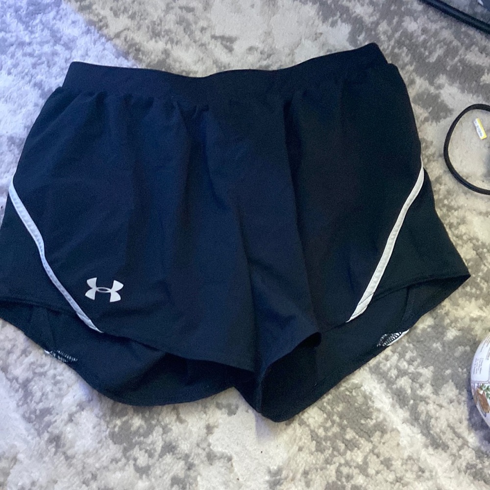 black under armour running shorts